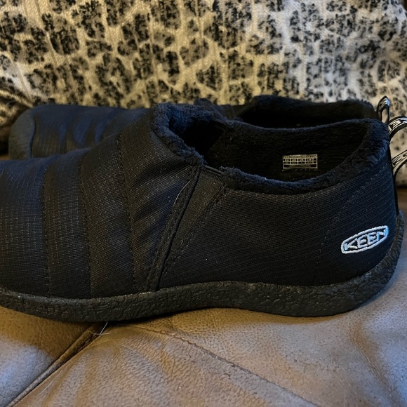 Keen Howser slipper shoe - Picture 2 of 3